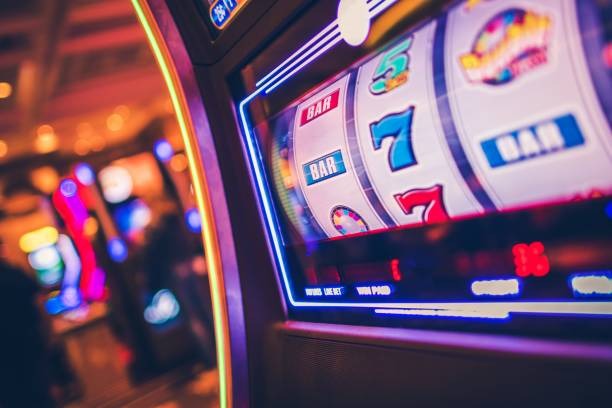 Slot game themes reflecting traditional symbols
